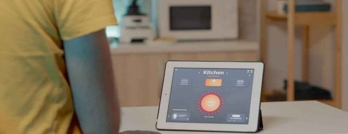 Tablet ile ev esyalarını yönet